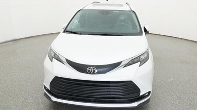 2026 Toyota Sienna XLE 8 Passenger