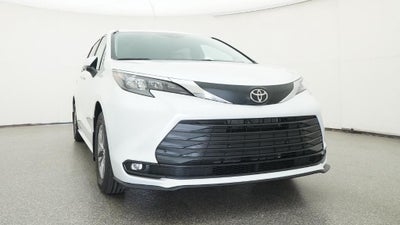 2026 Toyota Sienna XLE 8 Passenger