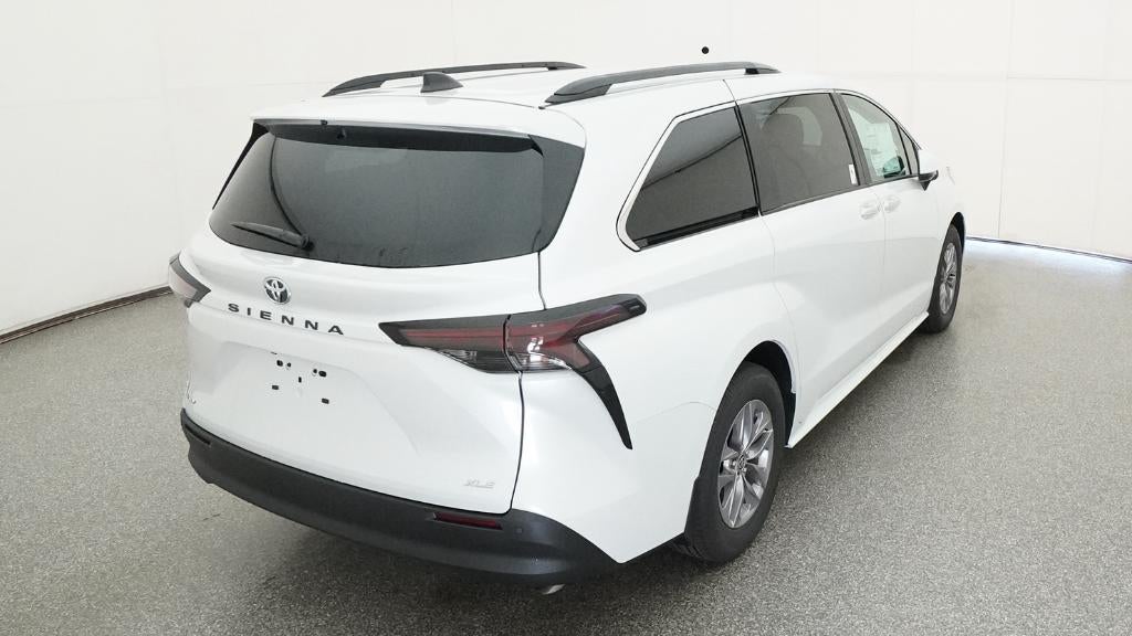 2026 Toyota Sienna XLE 8 Passenger