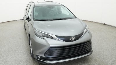2026 Toyota Sienna XLE 8 Passenger