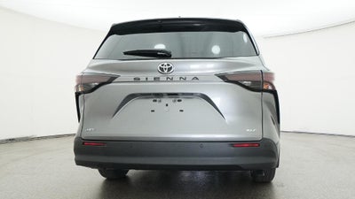 2026 Toyota Sienna XLE 8 Passenger