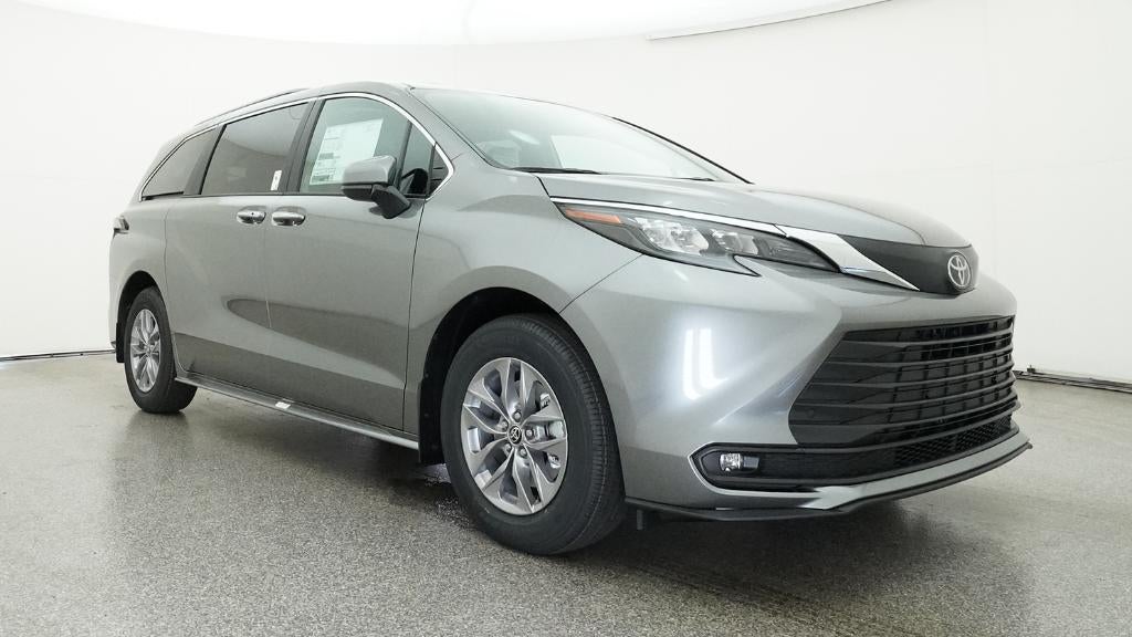 2026 Toyota Sienna XLE 8 Passenger