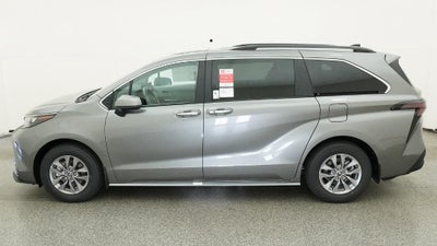 2026 Toyota Sienna XLE 8 Passenger