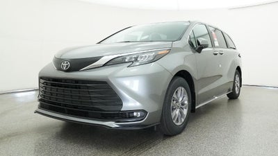 2026 Toyota Sienna XLE 8 Passenger