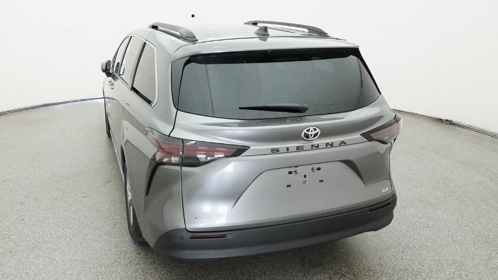 2026 Toyota Sienna XLE 8 Passenger