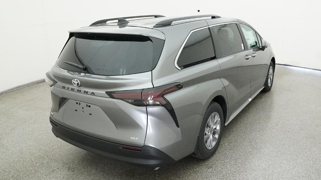 2026 Toyota Sienna XLE 8 Passenger