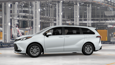 2026 Toyota Sienna XLE 8 Passenger