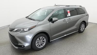 2026 Toyota Sienna XLE 8 Passenger