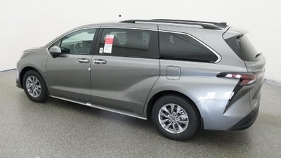 2026 Toyota Sienna XLE 8 Passenger
