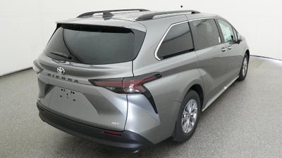 2026 Toyota Sienna XLE 8 Passenger