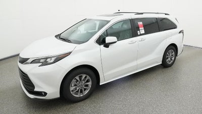 2026 Toyota Sienna XLE 8 Passenger