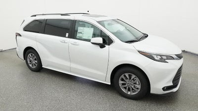 2026 Toyota Sienna XLE 8 Passenger