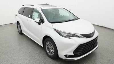 2026 Toyota Sienna XLE 8 Passenger