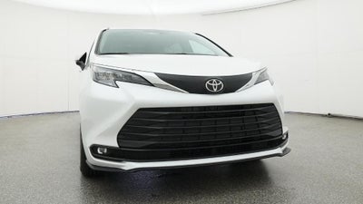 2026 Toyota Sienna XLE 8 Passenger