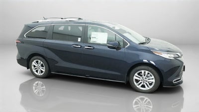 2026 Toyota Sienna Limited 7 Passenger