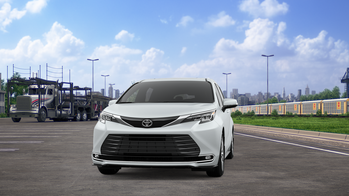 2026 Toyota Sienna Limited 7 Passenger