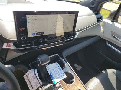2026 Toyota Sienna Limited 7 Passenger