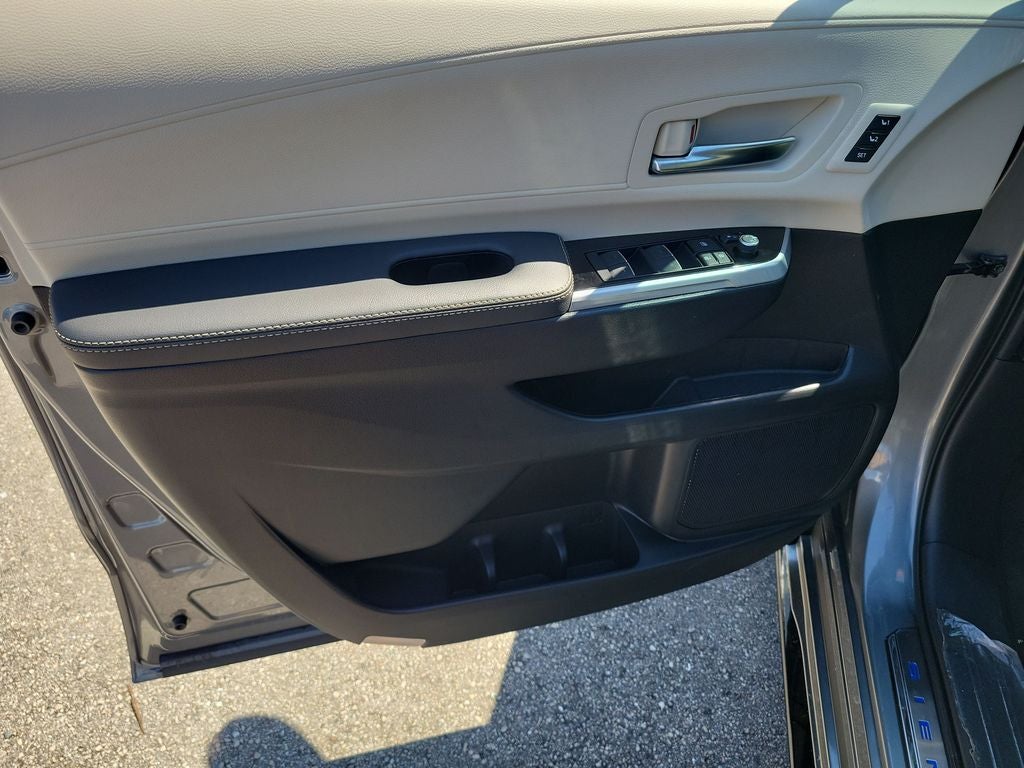 2026 Toyota Sienna Limited 7 Passenger
