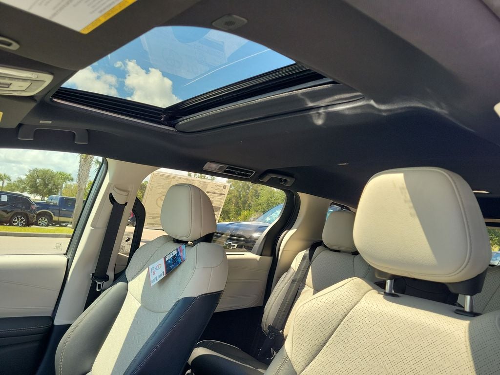 2026 Toyota Sienna Limited 7 Passenger