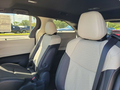2026 Toyota Sienna Limited 7 Passenger
