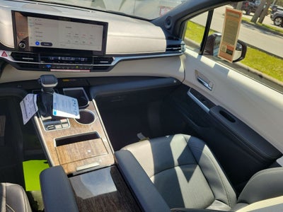 2026 Toyota Sienna Limited 7 Passenger
