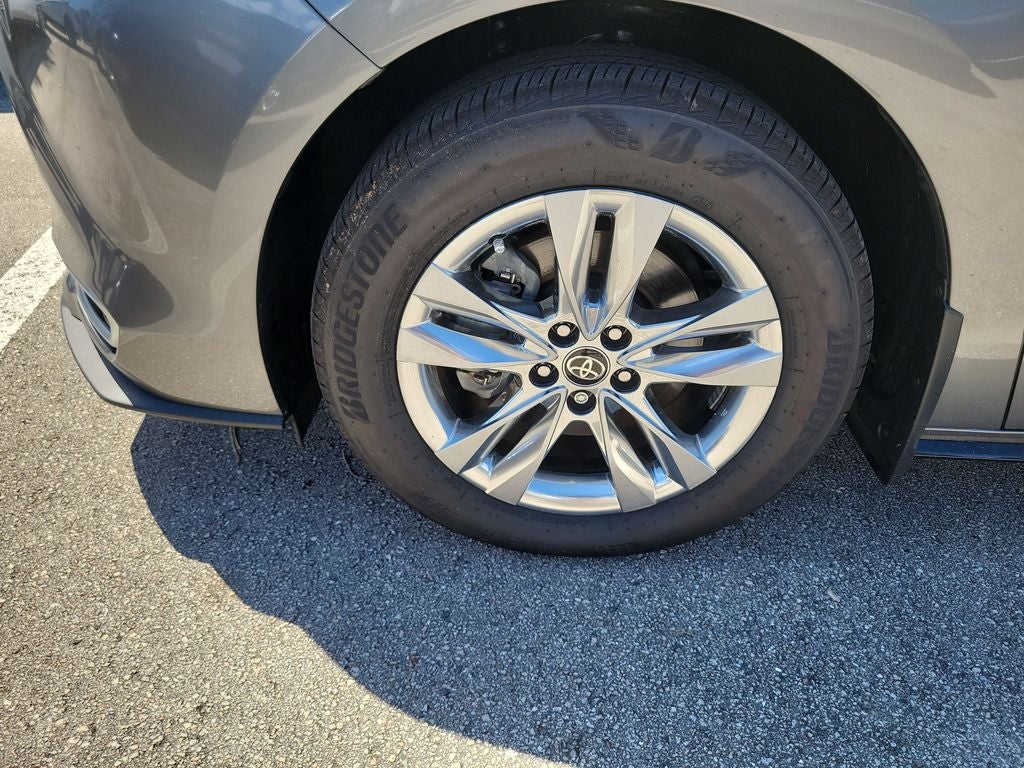 2026 Toyota Sienna Limited 7 Passenger