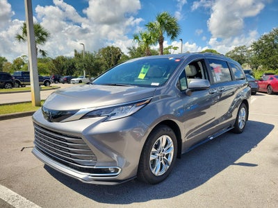 2026 Toyota Sienna Limited 7 Passenger