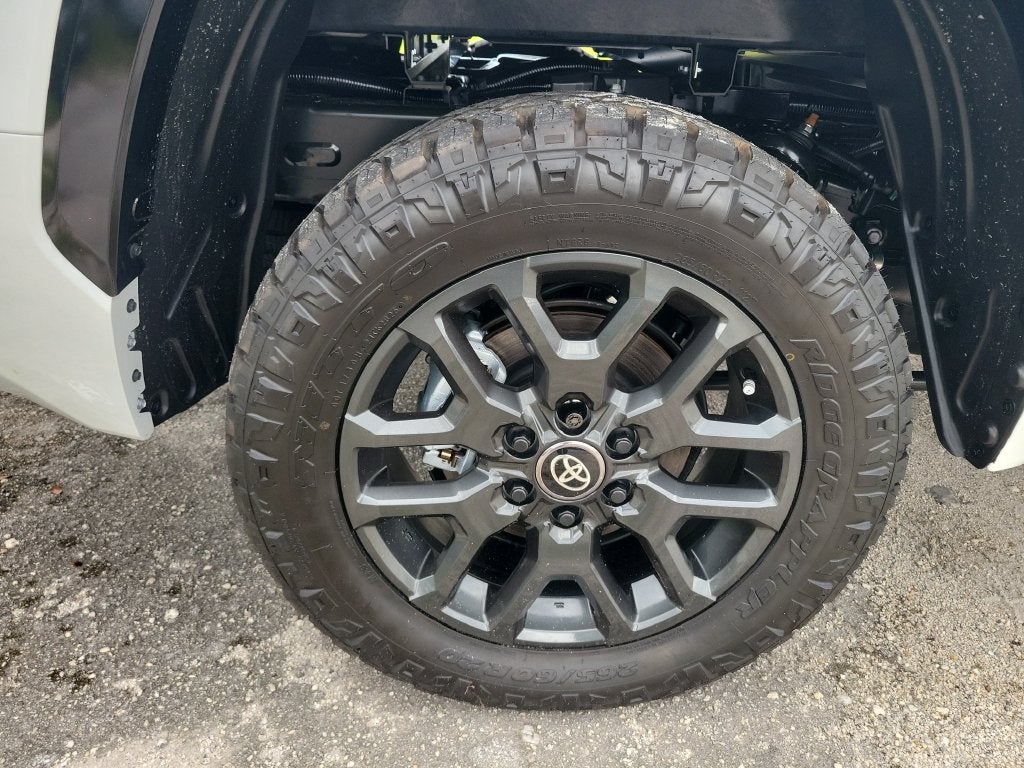 2026 Toyota Tundra Hybrid Platinum