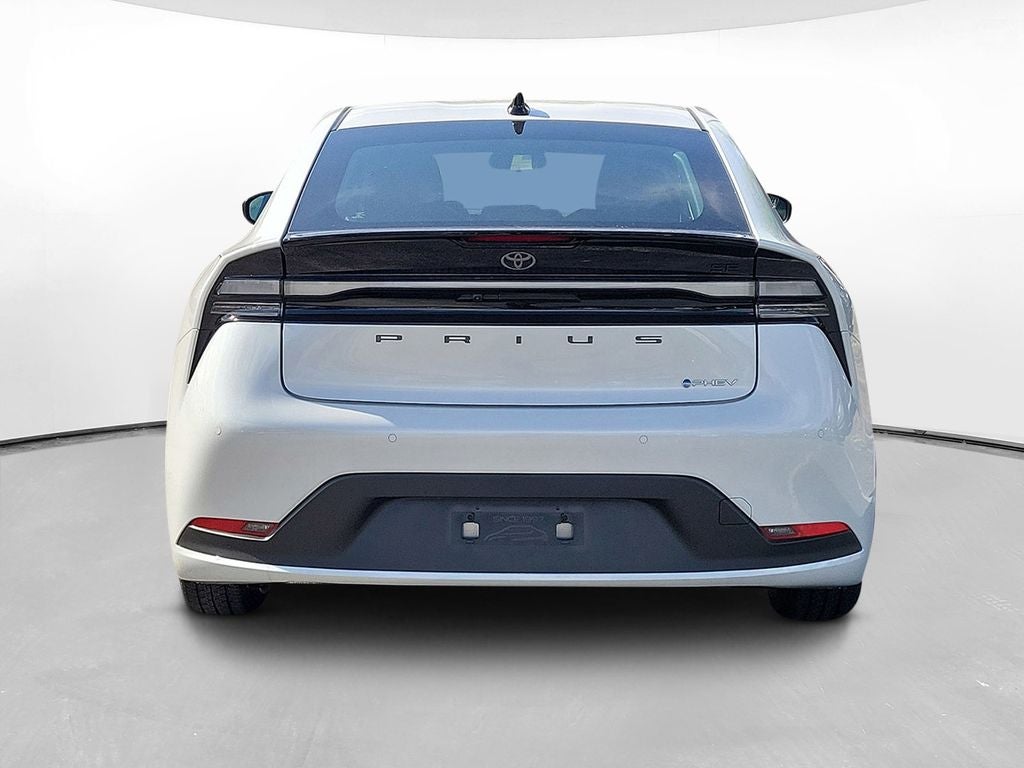 2026 Toyota Prius Plug-in Hybrid SE