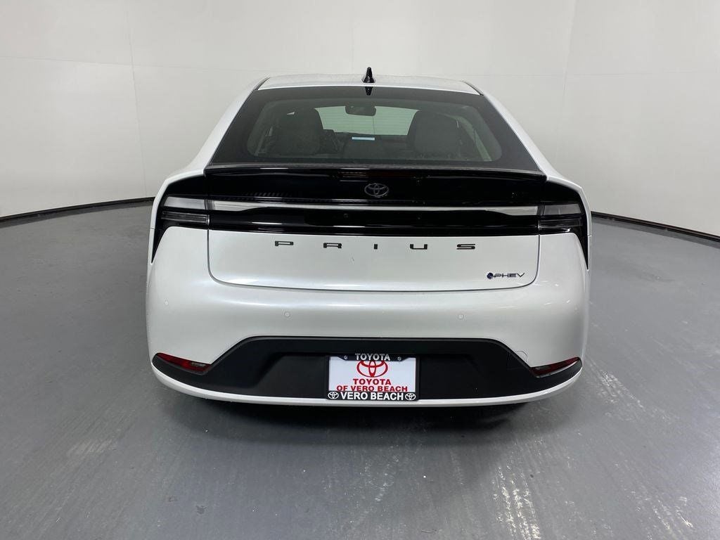 2026 Toyota Prius Plug-in Hybrid SE
