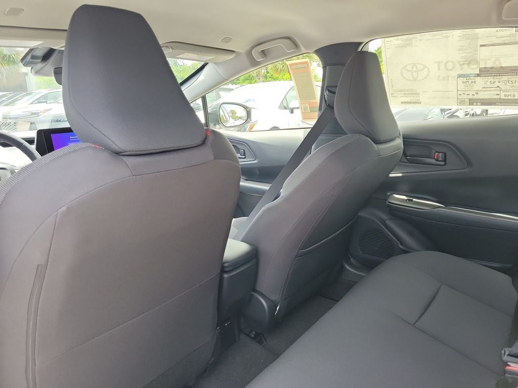 2026 Toyota Prius Plug-In Hybrid SE
