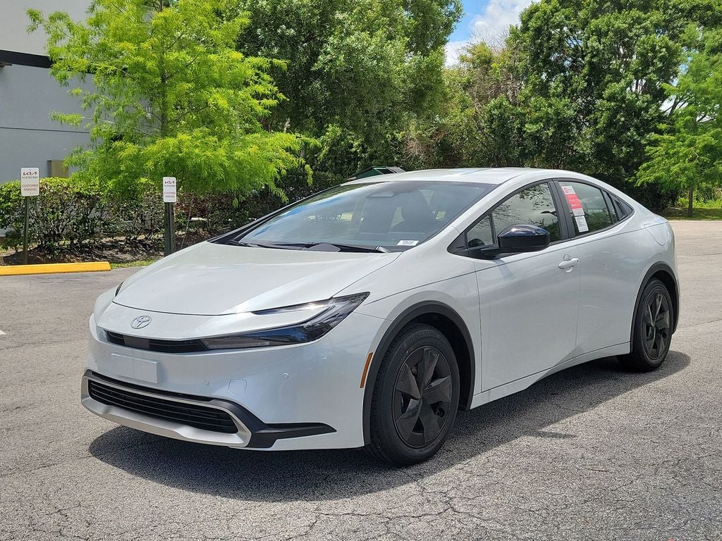 2026 Toyota Prius Plug-In Hybrid SE