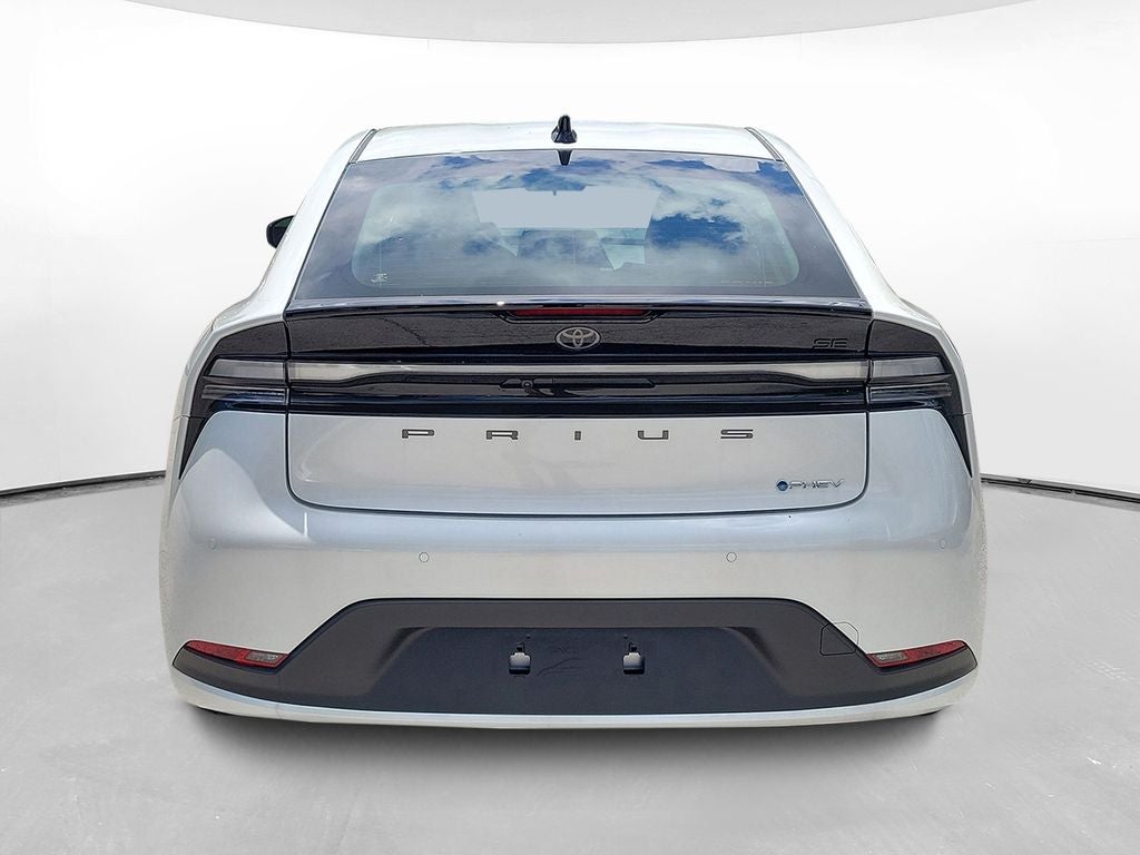 2026 Toyota Prius Plug-In Hybrid SE