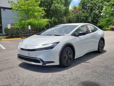 2026 Toyota Prius Plug-In Hybrid SE