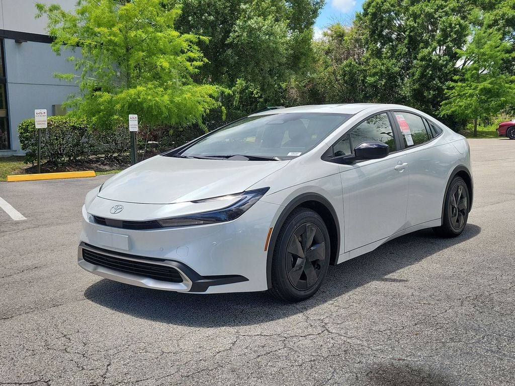 2026 Toyota Prius Plug-In Hybrid SE