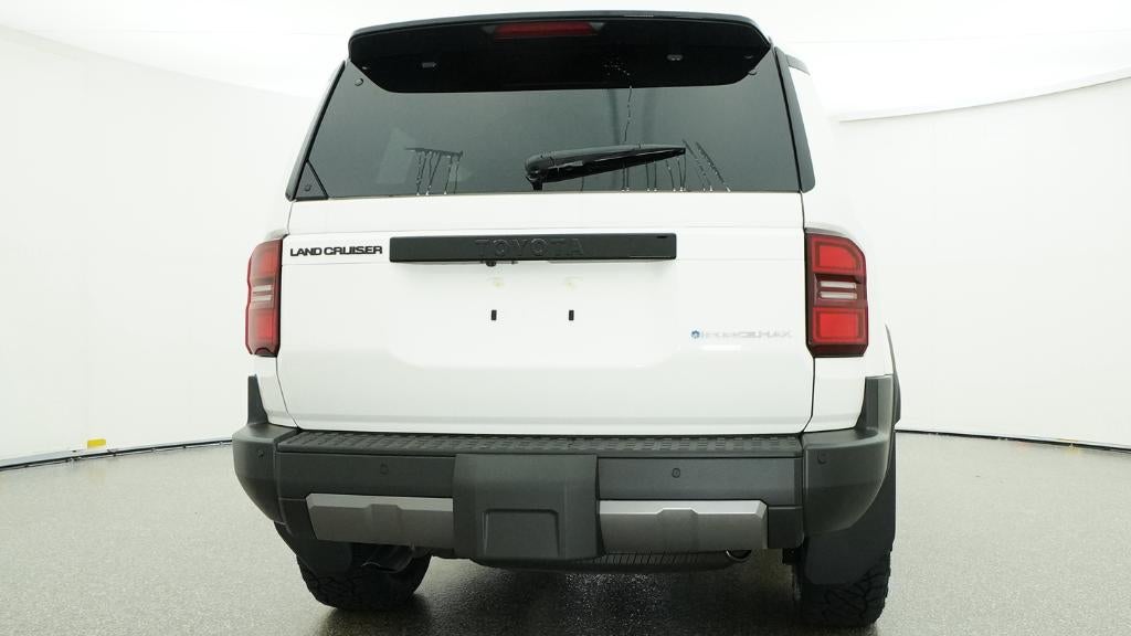 2026 Toyota Land Cruiser Base