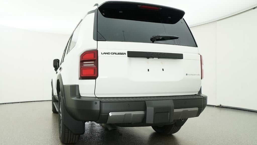 2027 Toyota Land Cruiser Base