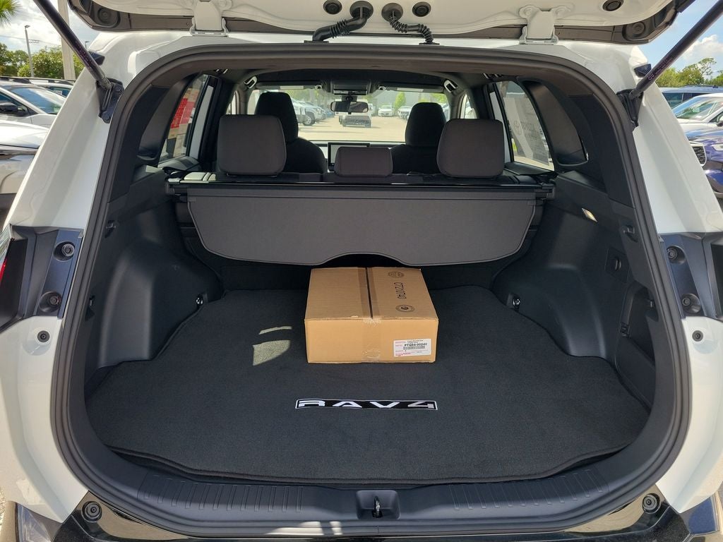 2026 Toyota RAV4 Plug-In Hybrid SE