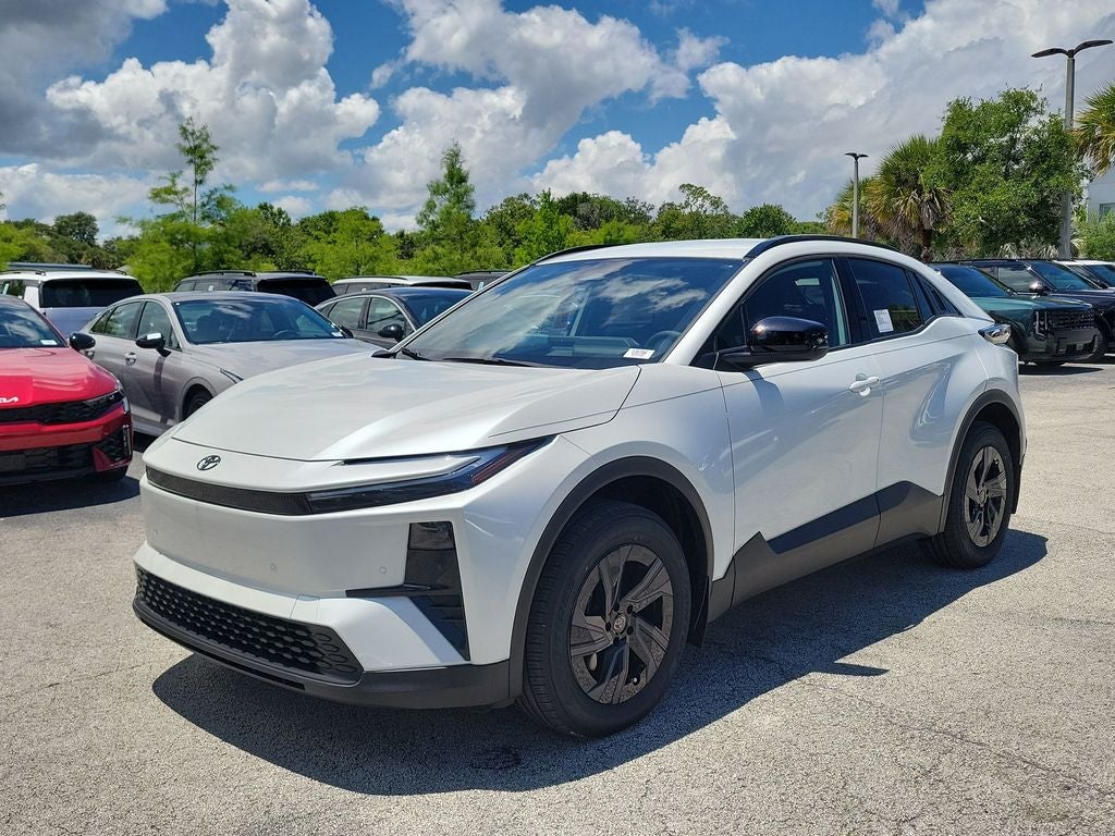 2026 Toyota C-HR SE