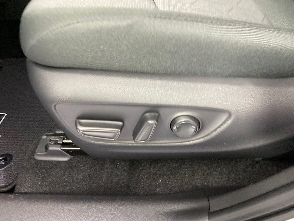 2025 Toyota RAV4 Hybrid Hybrid XLE