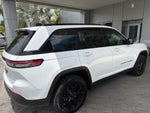 2025 Jeep Grand Cherokee Base