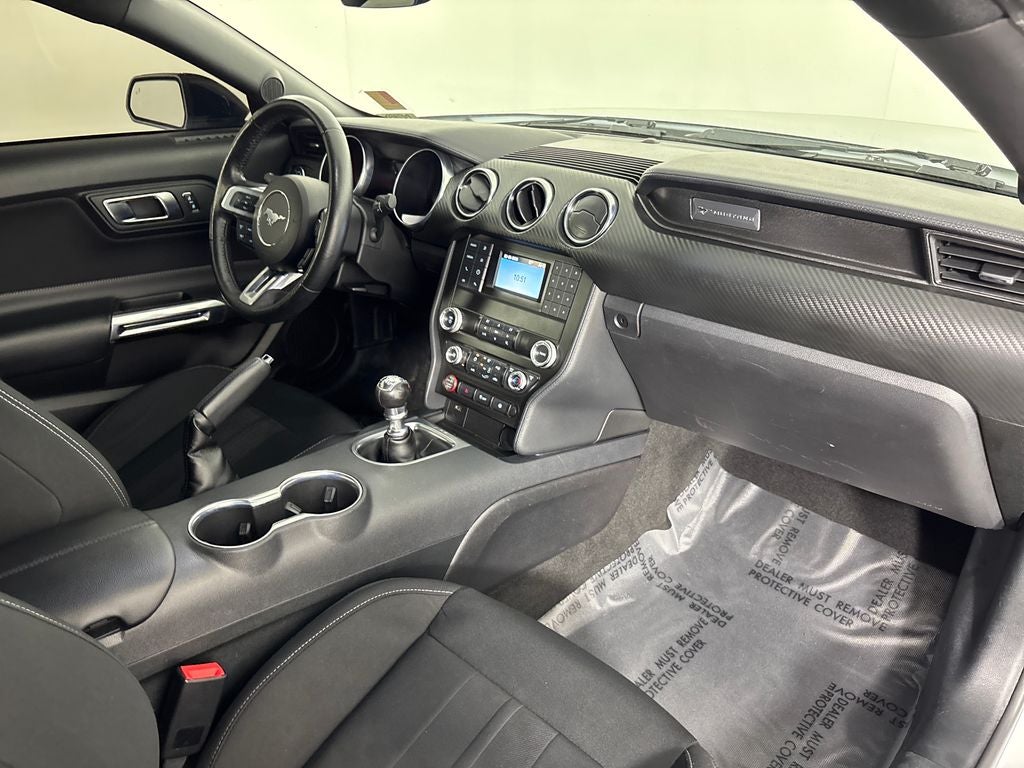 2022 Ford Mustang EcoBoost