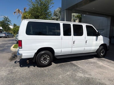 2014 Ford E-350SD XLT