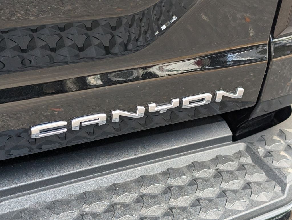 2023 GMC Canyon Denali