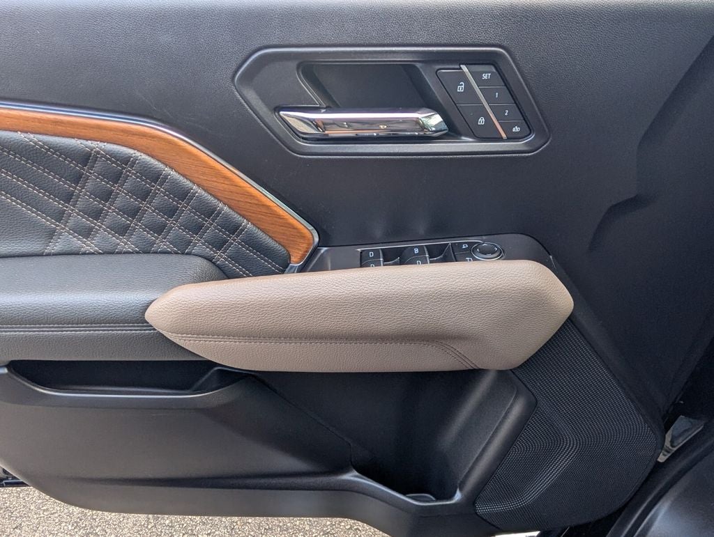 2023 GMC Canyon Denali