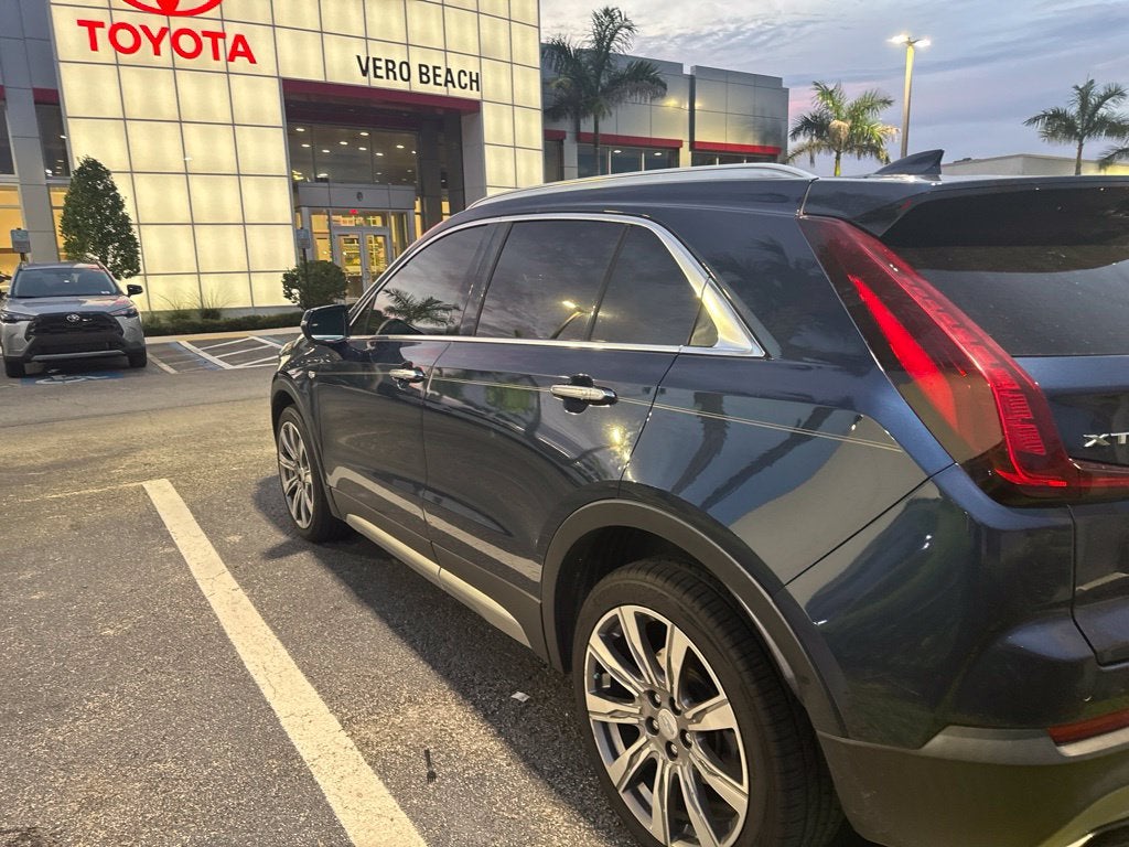 2019 Cadillac XT4 Premium Luxury