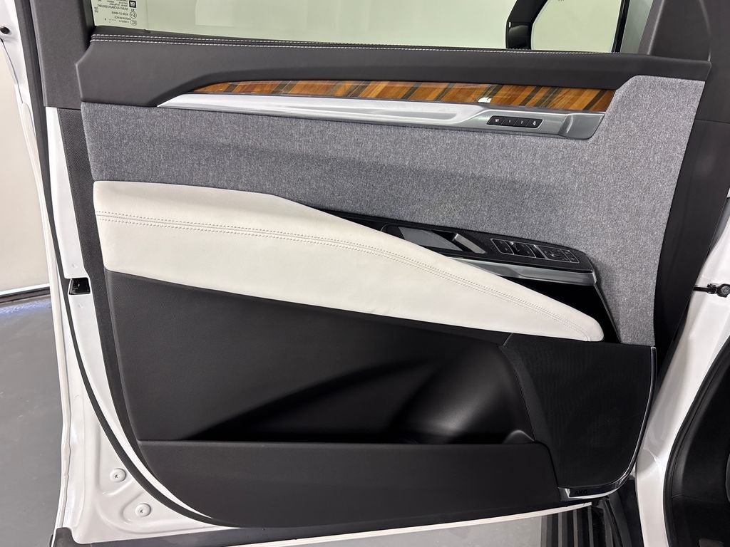 2025 Cadillac Escalade ESV Sport Platinum