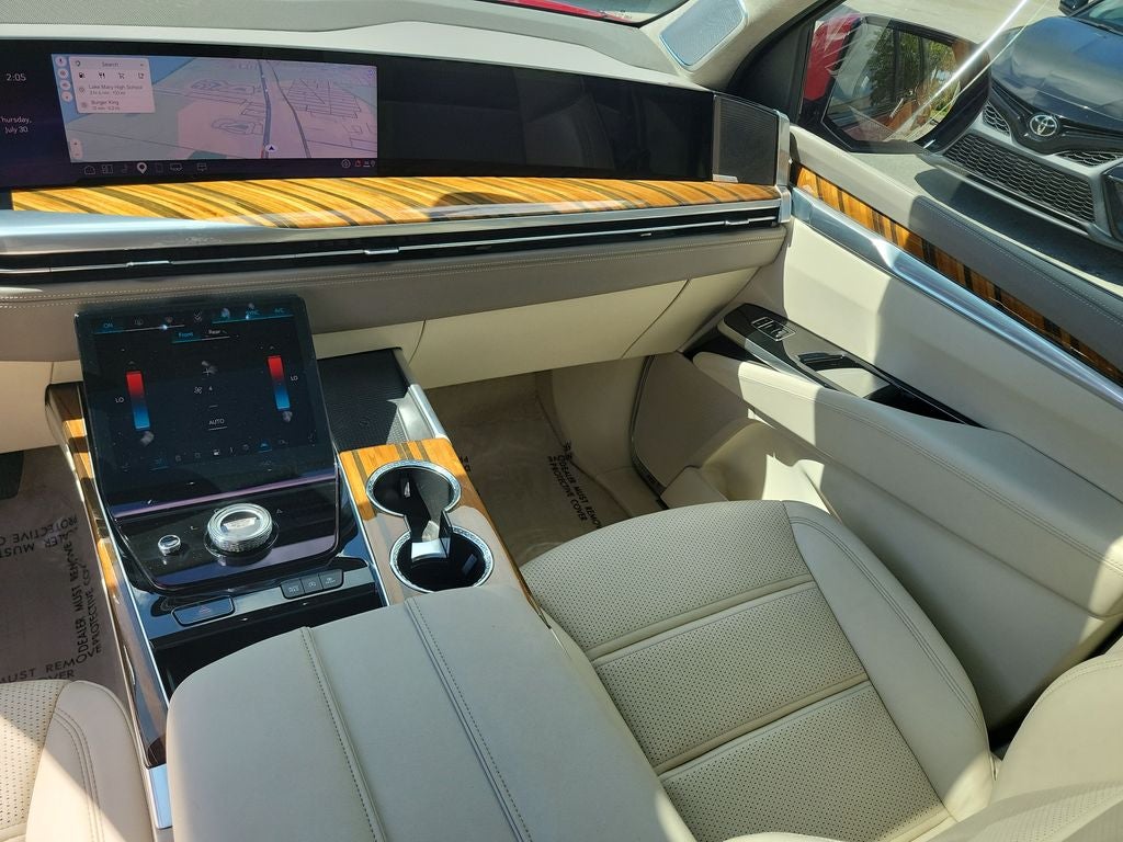 2025 Cadillac Escalade ESV Sport Platinum
