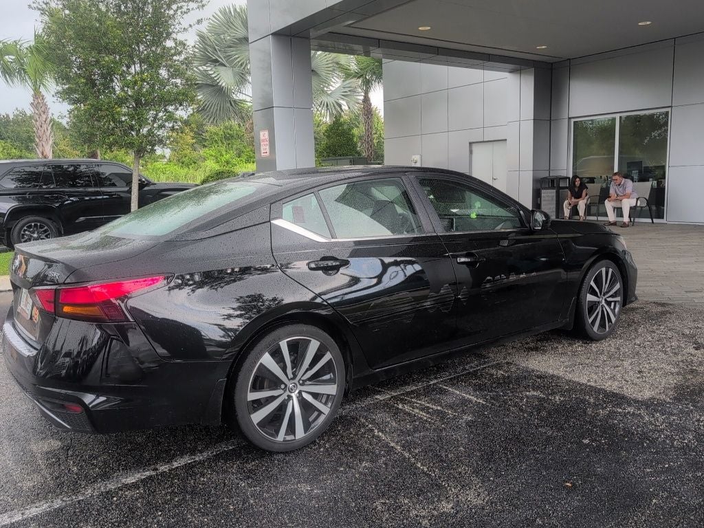 2021 Nissan Altima 2.5 SR