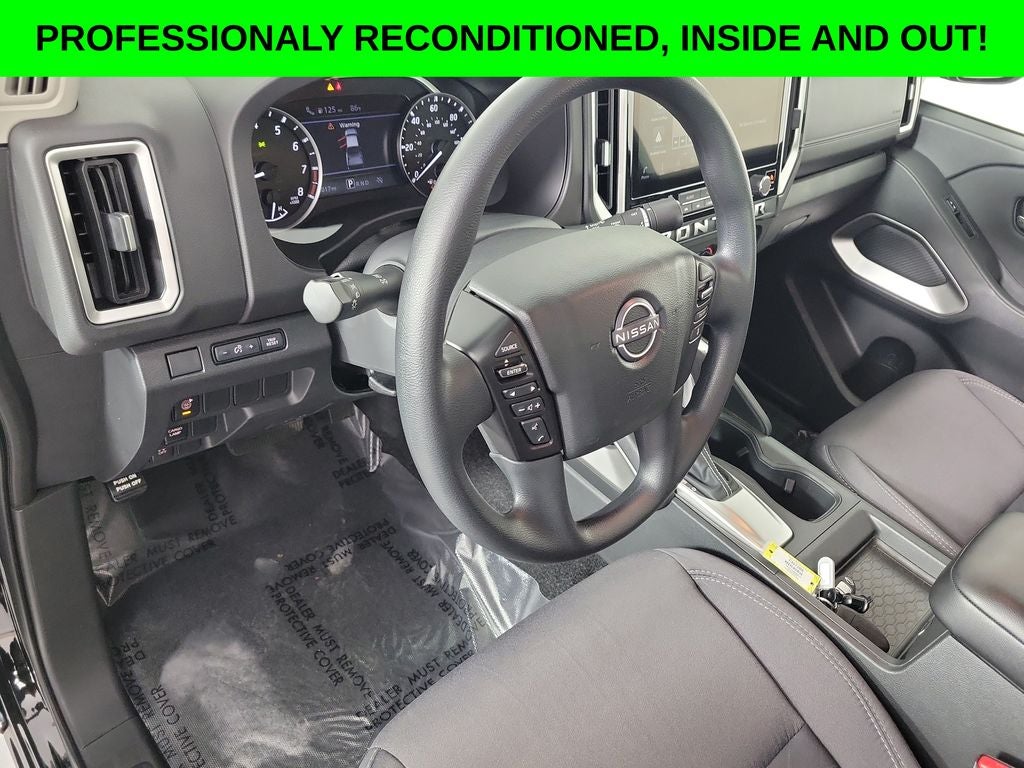 2025 Nissan Frontier SV